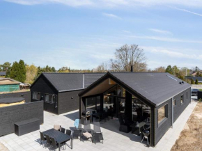5 star holiday home in Dronningm lle in Dronningmølle